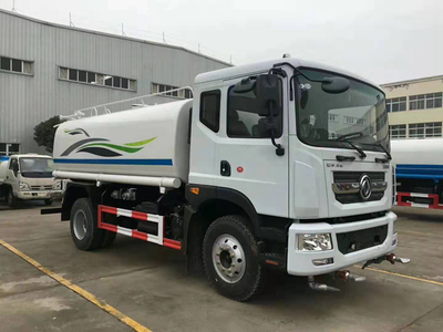 東風(fēng)多利卡12-15噸灑水車 多功能的城市降塵與灑水神器