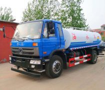 東風(fēng)153灑水車 優(yōu)質(zhì)商家置頂推薦，高性價(jià)比清洗首選